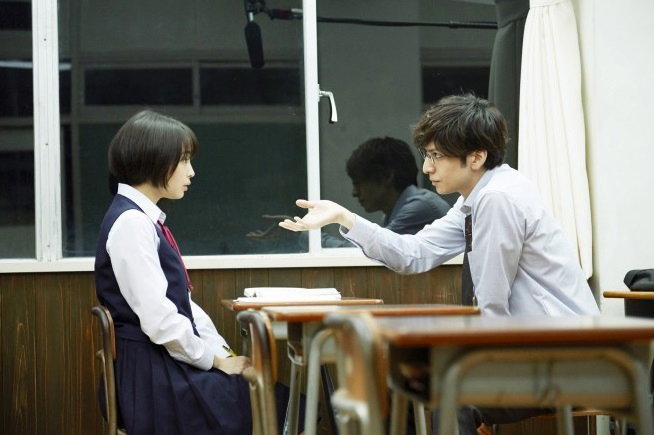 ครูคะ หนูขอชอบครูได้ไหม? “ฮิโรเสะ ซึสึ” เตรียมสารภาพรัก “อิคุตะ โทมะ” ในภาพยนตร์โรแมนติกต้อนรับวาเลนไทน์ “Sensei (My Teacher) หัวใจฉัน แอบรักเซนเซย์”