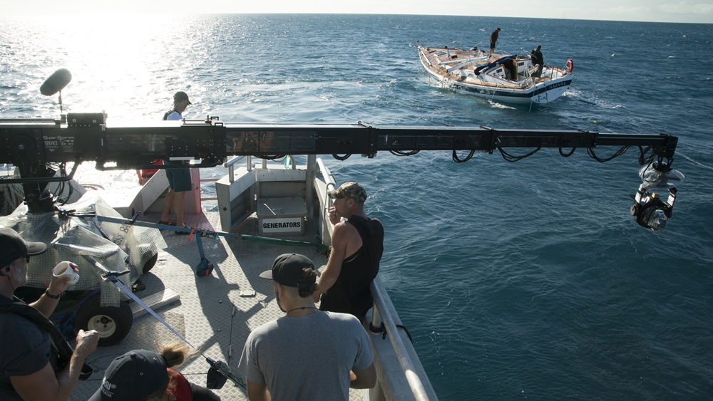 ถ่ายทำจริงกลางมหาสมุทร วันละไม่ต่ำกว่า 14 ชั่วโมง! “Adrift” เผยคลิปเบื้องหลังชวนทึ่ง