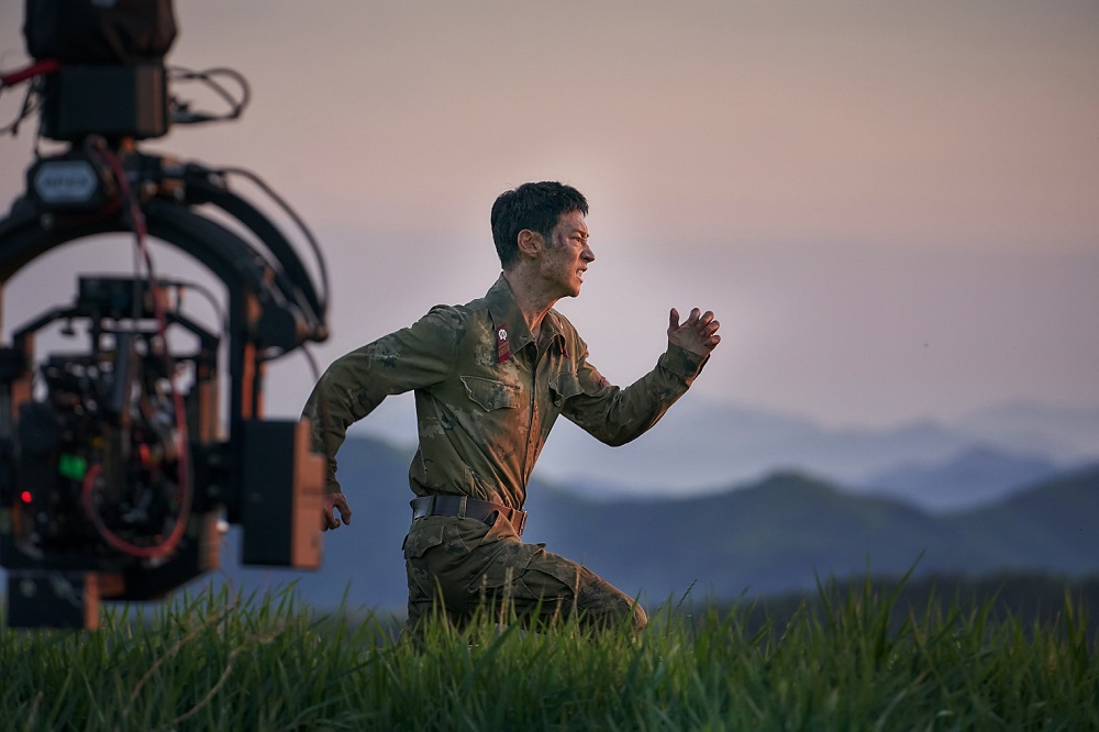 จับตาปฏิบัติการจับตายมันส์ระอุ! “อีเจฮุน X คูคโยฮวาน” ทุ่มสุดชีวิตเพื่อภาพยนตร์ที่ดีที่สุดใน “Escape หนี ให้พ้นนรก” 18 กรกฎาคมนี้ ในโรงภาพยนตร์