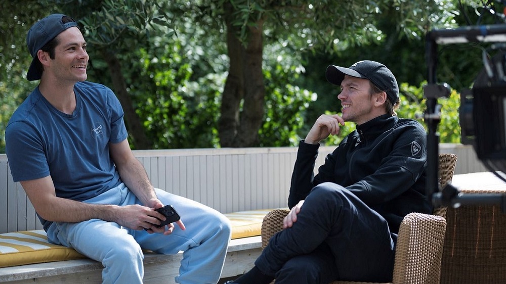 ทำความรู้จัก “ยาน โคมาซา” ผู้กำกับโปแลนด์สายเข้มข้น เจ้าของผลงานคุณภาพระดับนานาชาติ สู่การตีความการเมืองผ่านครอบครัวอเมริกันใน “Anniversary ระลึกวันลวง” 27 พฤศจิกายนนี้ ในโรงภาพยนตร์